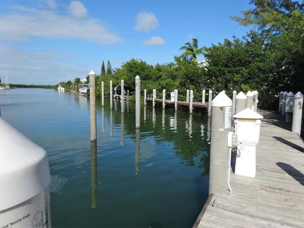 Coco Plum Beach & Tennis Club & Marina Marathon Exterior photo